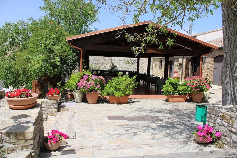 Agriturismo Sant'Agata Piana Degli Albanesi Exterior foto