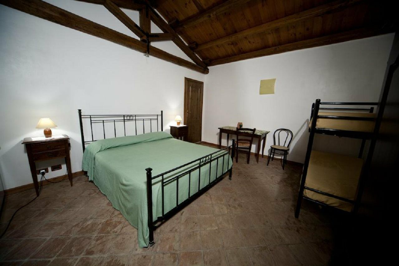 Agriturismo Sant'Agata Piana Degli Albanesi Exterior foto